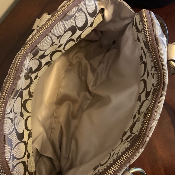 Coach purse - Picture 3 of 6